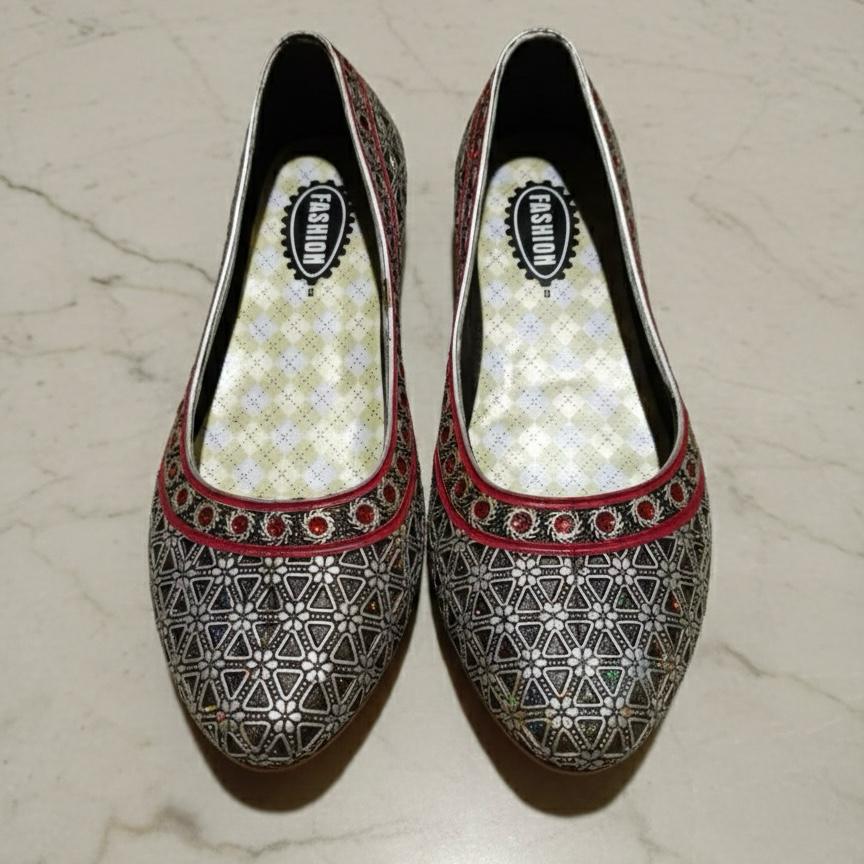 Stylish Soft Rubber Pumps for Girls